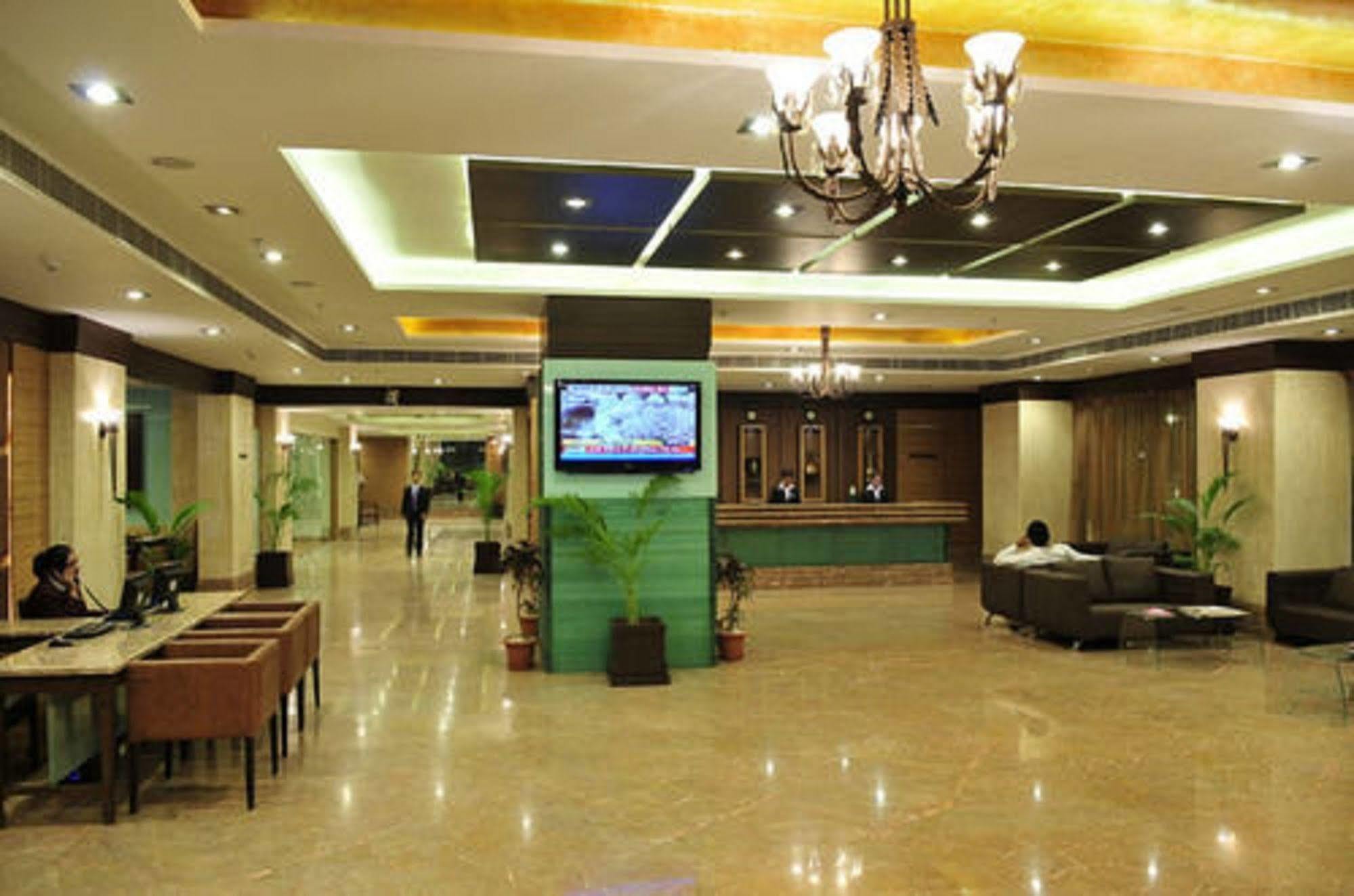 Hotel The Cambay Grand Ahmadábád Exteriér fotografie
